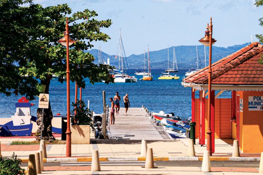 The crowded dinghy dock first thing in the morning.