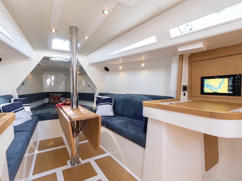 Grand Soleil 34 interior