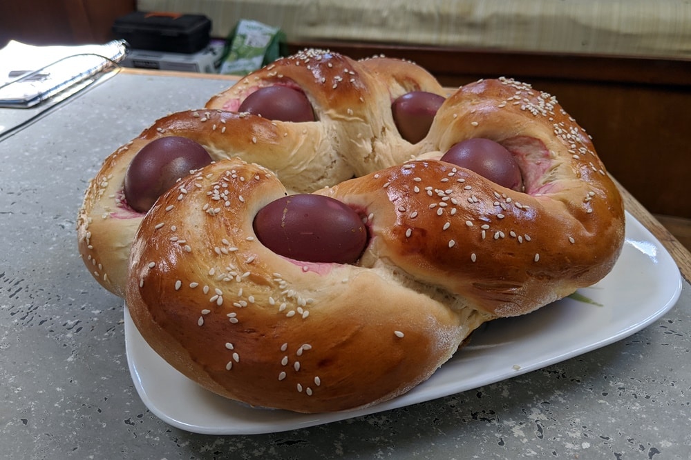 Egg bread served on a plate