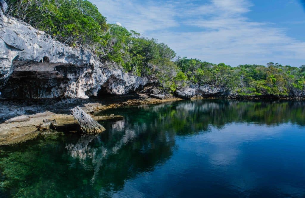 Blue Hole, Hoffman's Cay