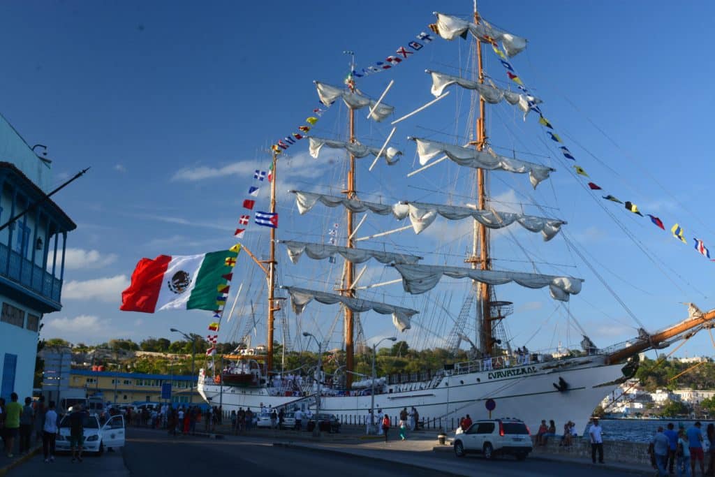 Sailing Cuba