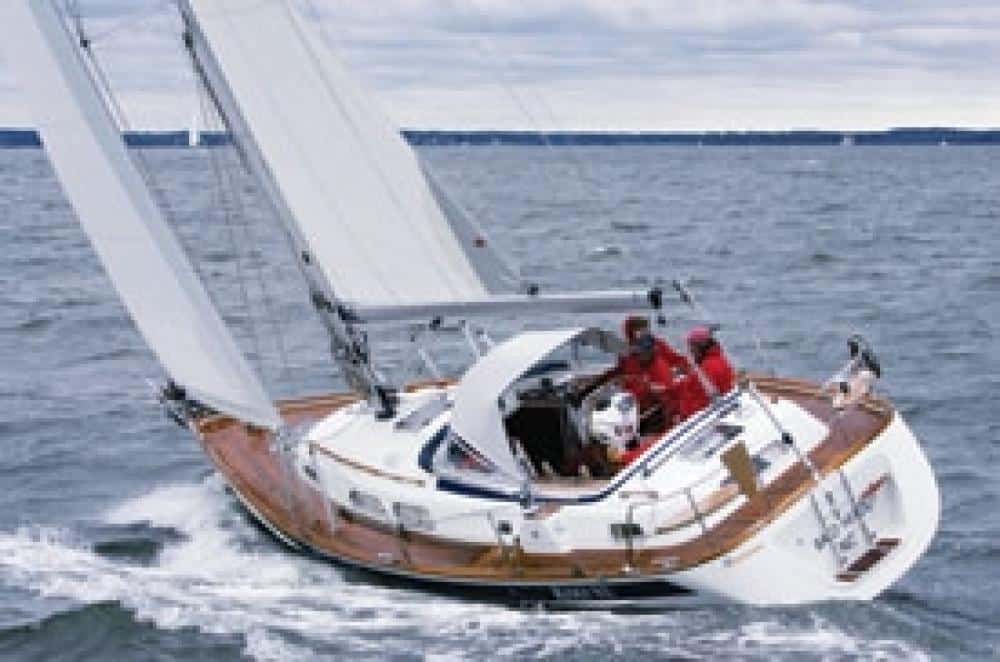 hallberg-rassy 37 yacht