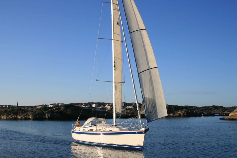 Hallberg-Rassy 372