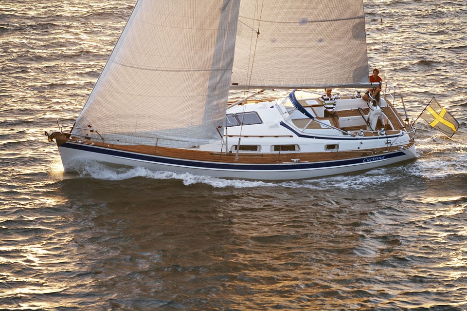 Hallberg-Rassy 372