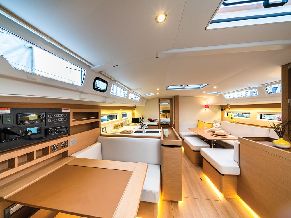 Sun Odyssey 490 interior