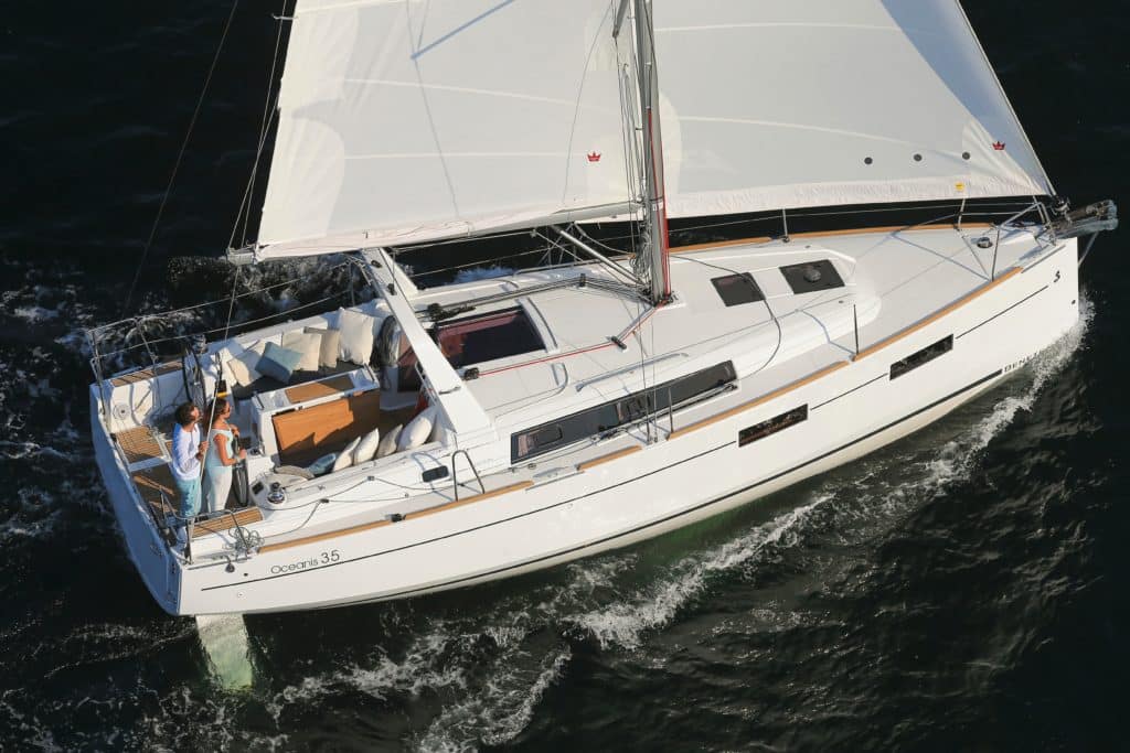 Beneteau Oceanis 35