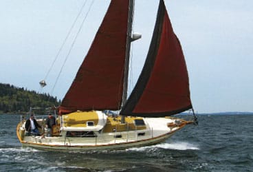 30 foot sailboat interior