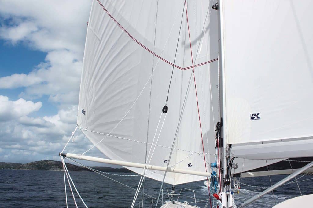 Sailing on a reach with whisker pole