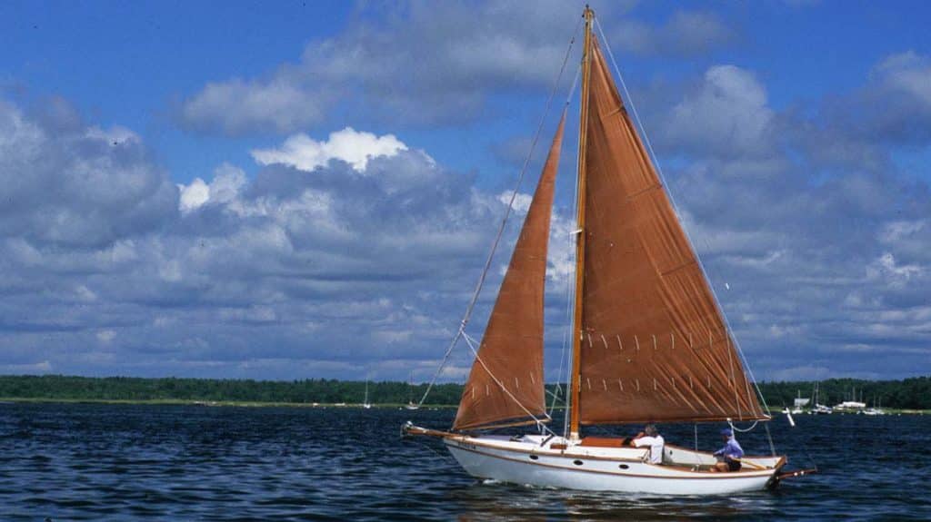 23 foot sailboat