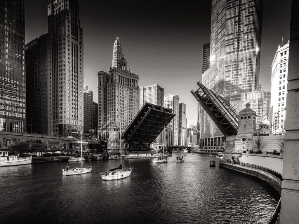 black and white photo of Chicago's Michigan Avenue Bridge