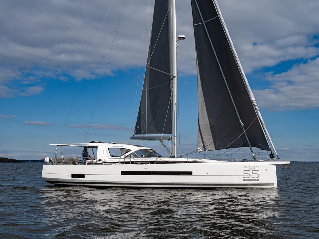 Side view of the Jeanneau Yachts 55, Cruising World's 2024 Best Full-Size Cruiser