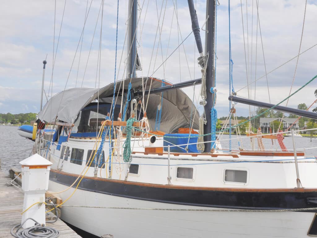 Homemade awning on a sailboat