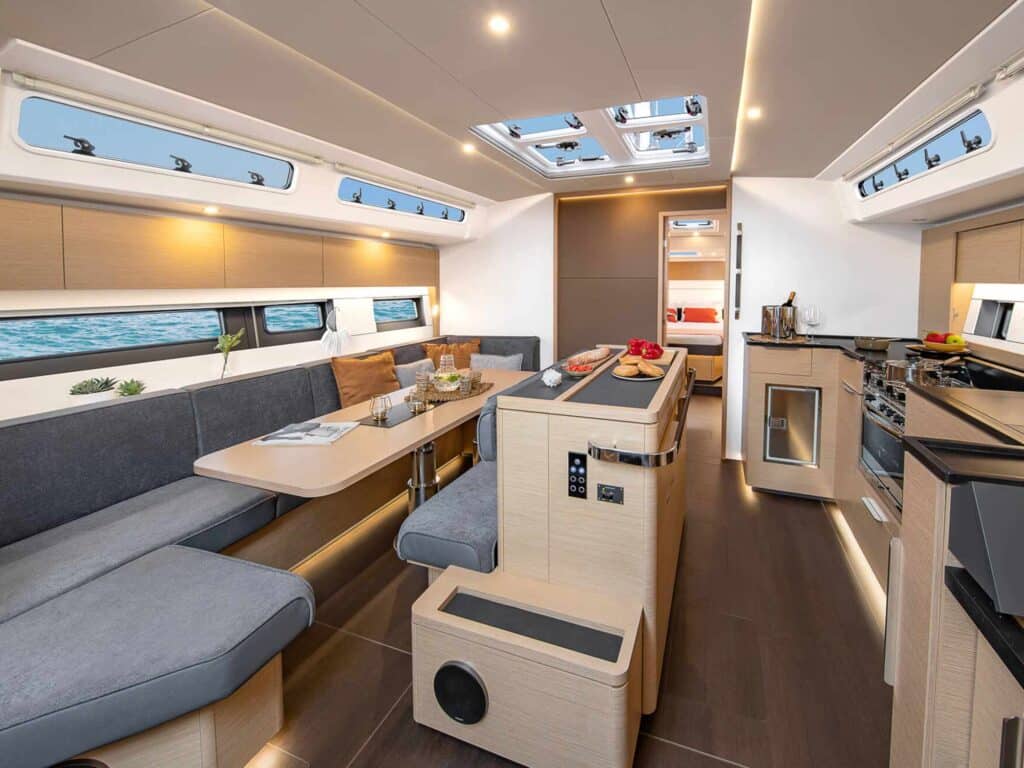 Hanse 510 Interior