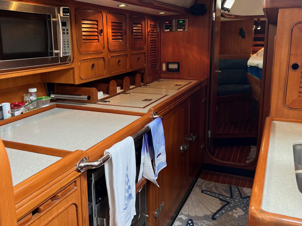 2002 Hylas 46 galley