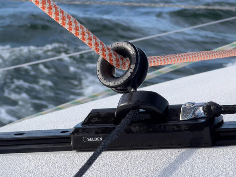 Seldén Mast rig
