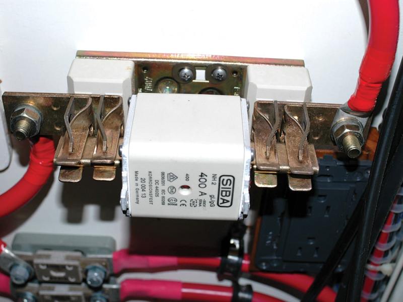 Exposed DC positive ­terminals