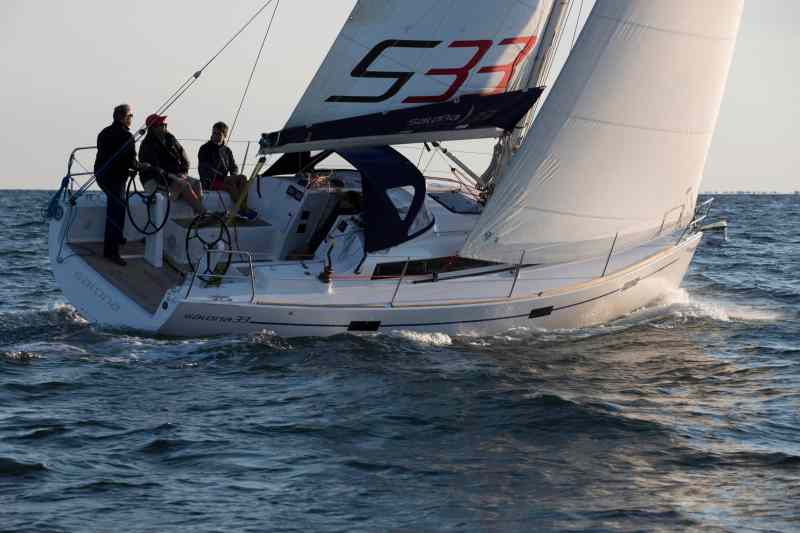 Salona 33