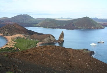 Isla Bartolome