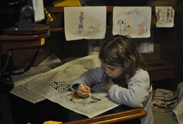 Del Viento- Frances Frances prefers the newspaper not be only black and white. Life goes on in the main cabin despite condensation issues. Affected mostly are the lockers and sleeping areas.