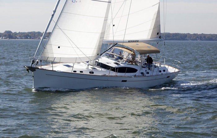 Passport Vista 615 sailing in the Chesapeake Bay, MD