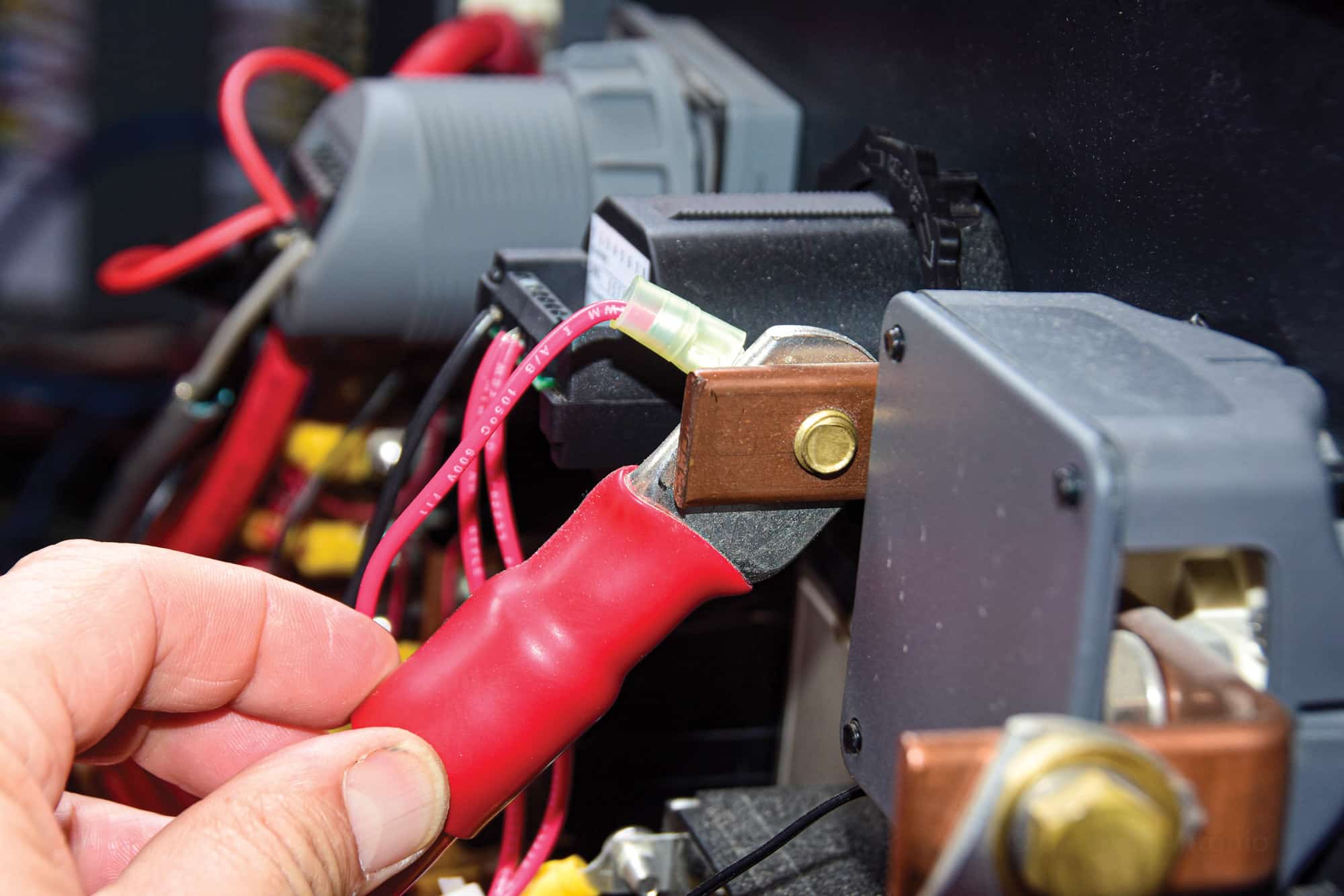 The Dos and Don’ts of Boat Wiring