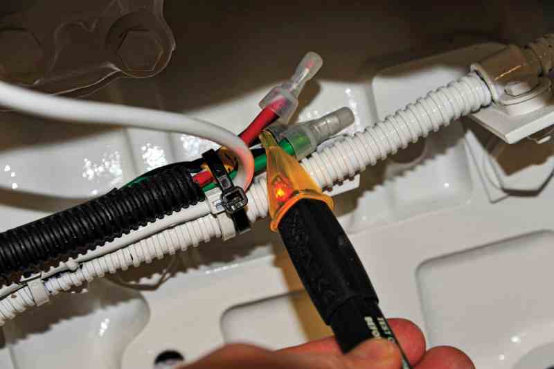 testing terminals for potentially lethal AC voltage