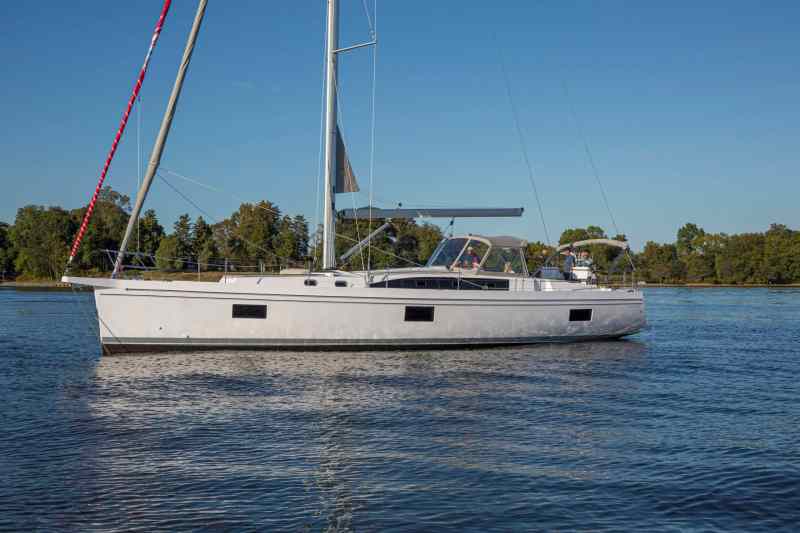Catalina 545