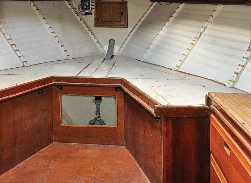 custom anchor chain locker