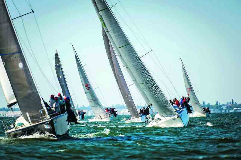 Saint Petersburg, Florida-February 2015.THE FIRST EVENT OF THE 2015 Helly Hansen NOOD Regatta, hosted by St Petersburg Yacht Club.North Sails Saturday.Race day 2 with medium breeze to start the day off and fading out after the first two races.©Paul Todd/OUTSIDEIMAGES.COMOUTSIDE IMAGES PHOTO AGENCY