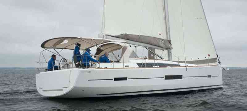 Dufour 520
