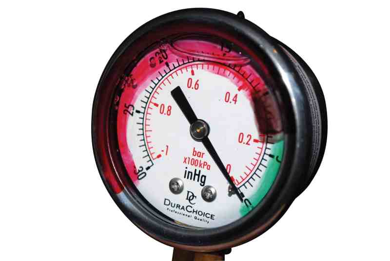 Fuel Filter Gauge If you’re feeling artistic, you can color the gauge with permanent marker. The filter is fine when it’s reading in the green area, but should be changed when in the black area (between 7 inHg and 10 inHg).