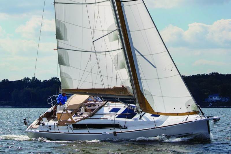 Dufour 382: Best Midsize Cruiser When all was said and done, the judges felt the top yacht in this group was the Dufour 382 for the value ,"spatial comfort" and performance.