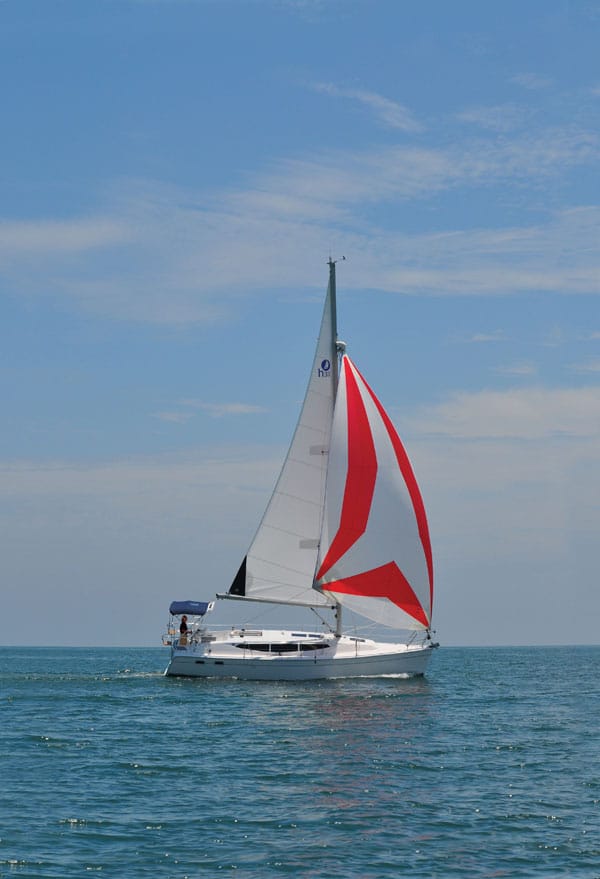 hunter-e33-side-with-spinnaker.jpg