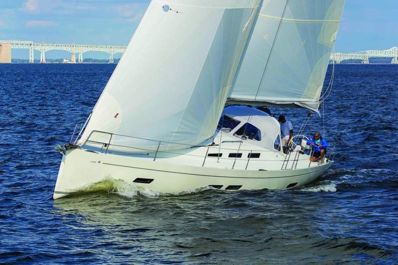 Italia 13.98: Best Performance Cruiser Attention to detail made the new boat to the American market, the Italia 13.98, the winner.