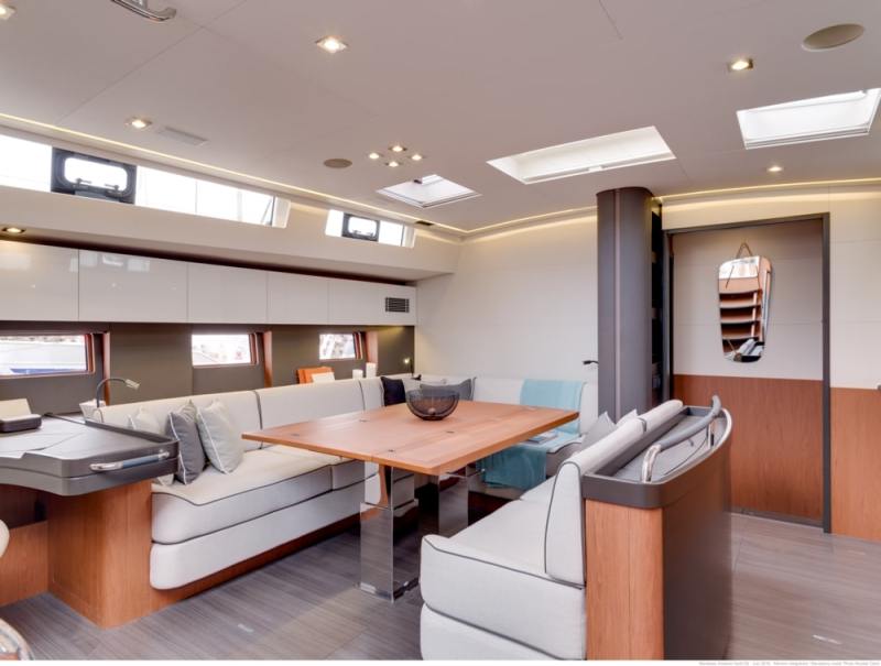 Oceanis Yacht 62