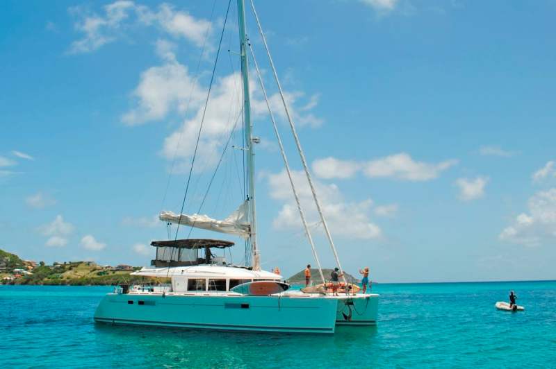 Select Yachts