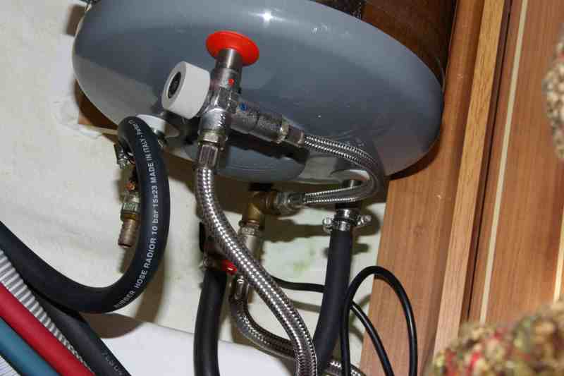 Water Heater Water Heater