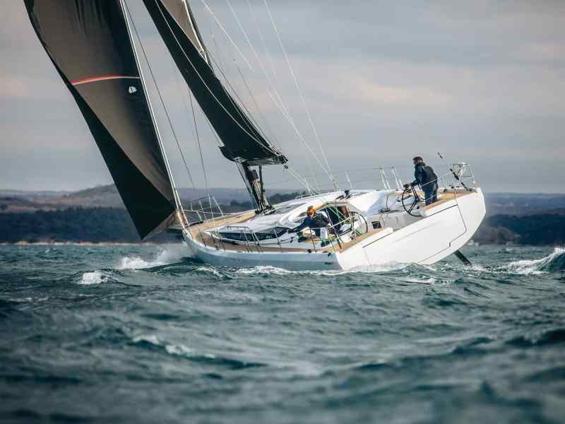 Elan E6