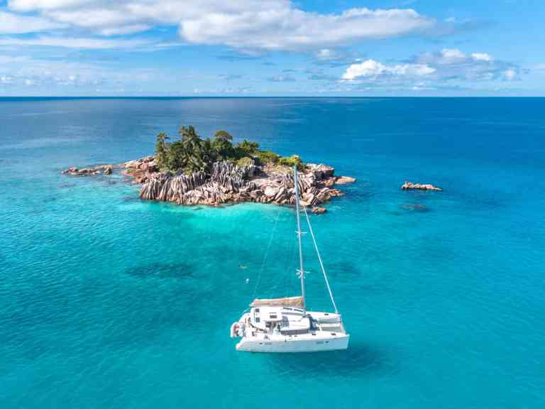 DYC_ourdays_seychelles_web-17-dys Catamaran in the Seychelles