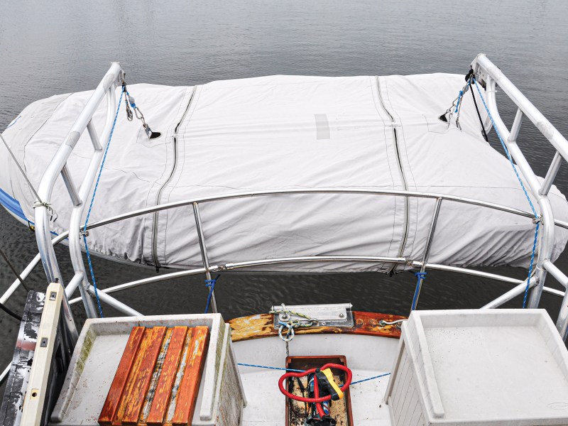 Dinghy-on-davits_edit Caribe Hypalon RIB