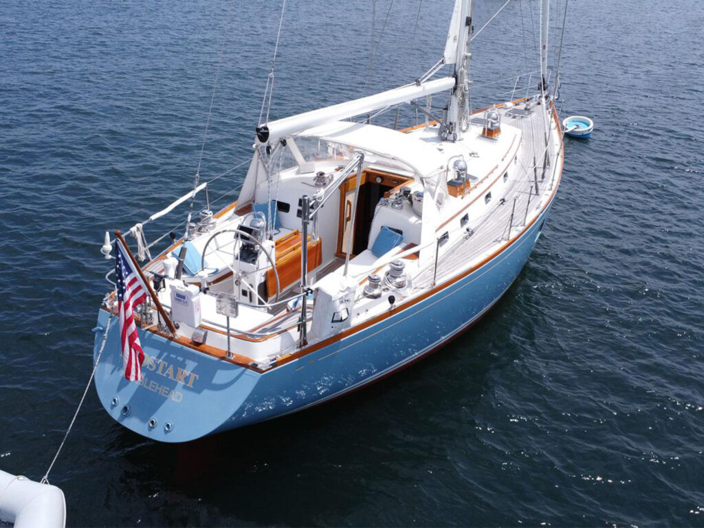 Rear view of the Little Harbor 44