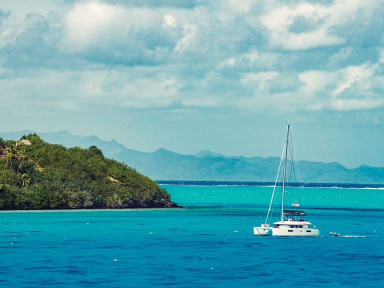 AdobeStock_424760876_rt_edit Sailboat on the water