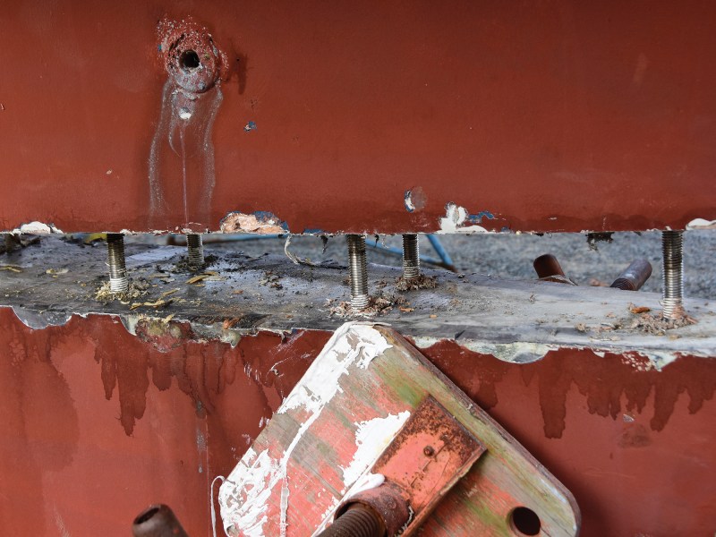Keel bolts