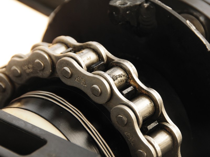 061511008 chain-over-sprocket steering system