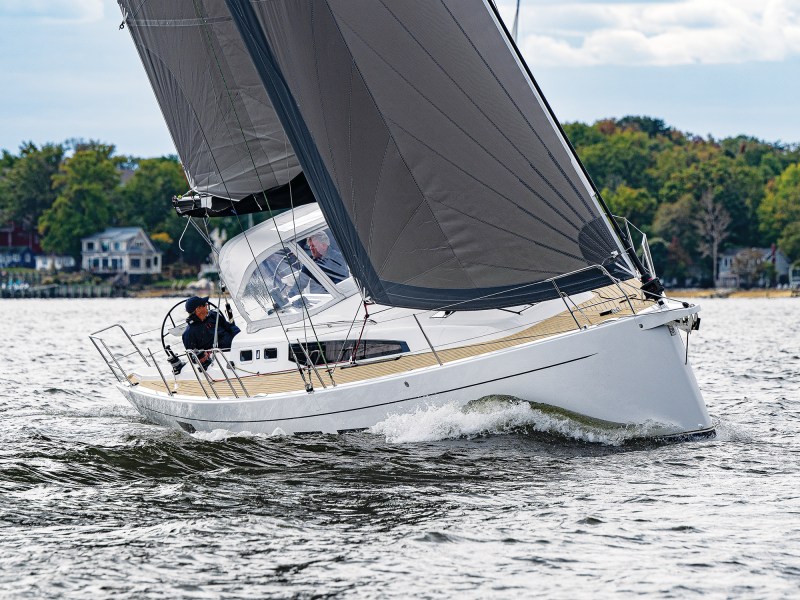 CW Boat of the Year 2025 J/40