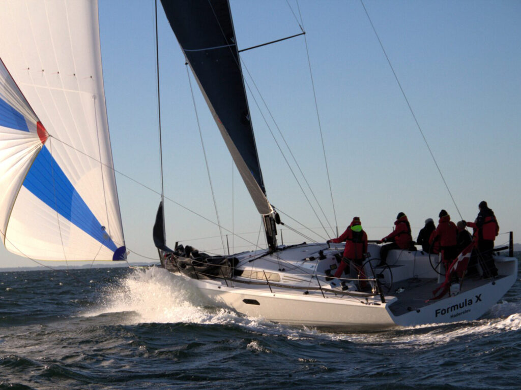 XR41 sailing with crew