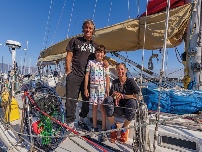 Team-Synnott Mark, Tommy and Hampton Synnott on their sailboat