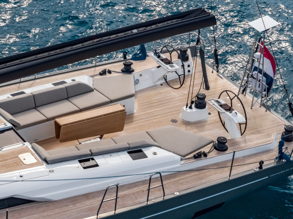 Grand Soleil 65 Performance deck