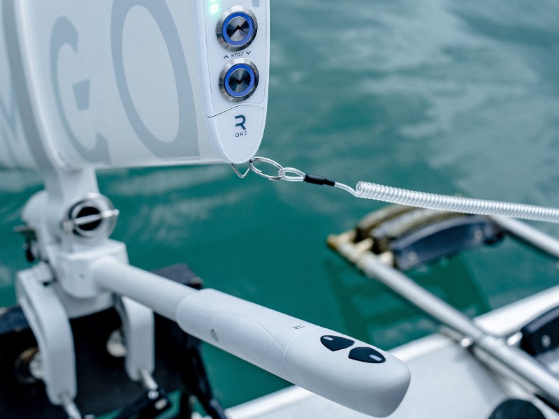 02856-a-ed RemigoOne Neo electric outboard