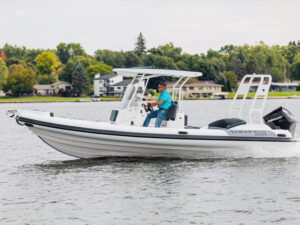 Highfield Escape 750 on the water